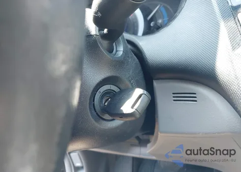 2013 Honda Insight from USA, damaged, VIN JHMZE2H31DS002352